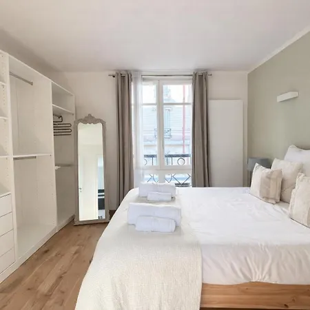 Magnifique De 2 Pièces à Montparnasse *